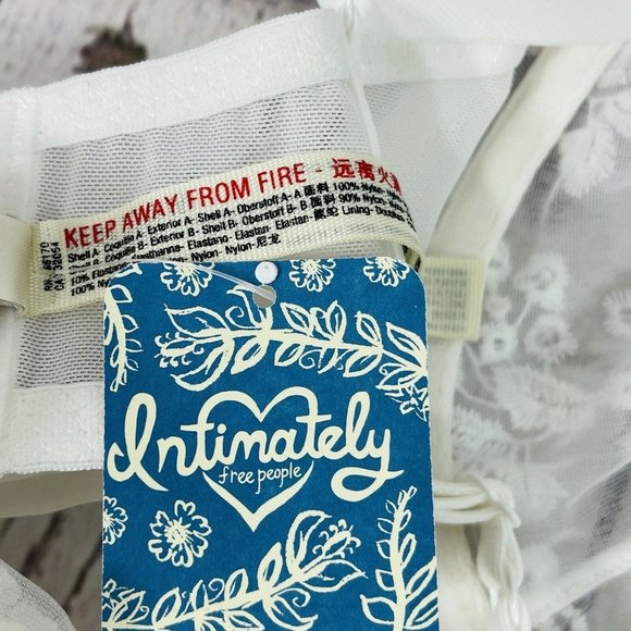 Free People Intimately Bra Veronica Underwire Lace - Picture 7 of 9